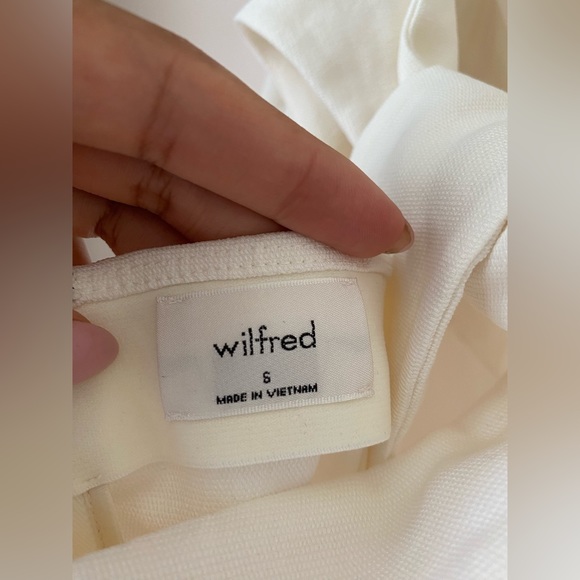 Aperture dress from Aritzia 🤍 - Picture 7 of 9